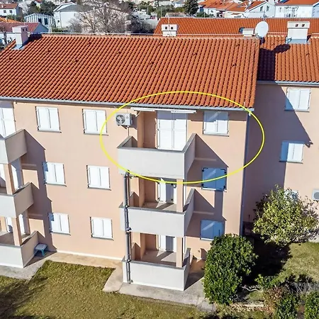 Luxurioeses 100 Meter *