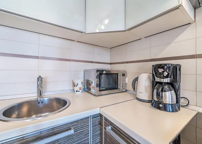 Luxurioeses 100 Meter * Baška