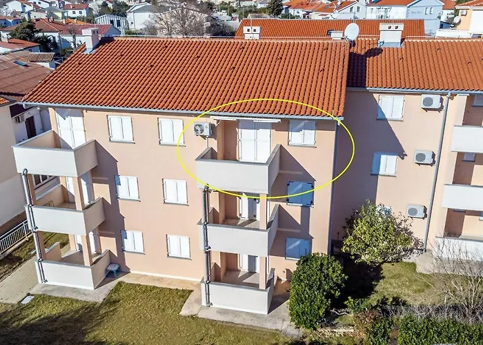 Luxurioeses 100 Meter *