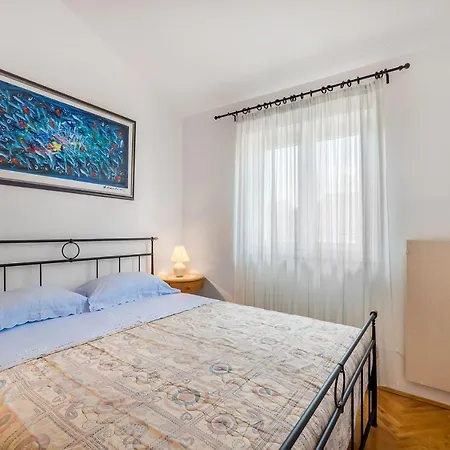 Luxurioeses 100 Meter アパート *